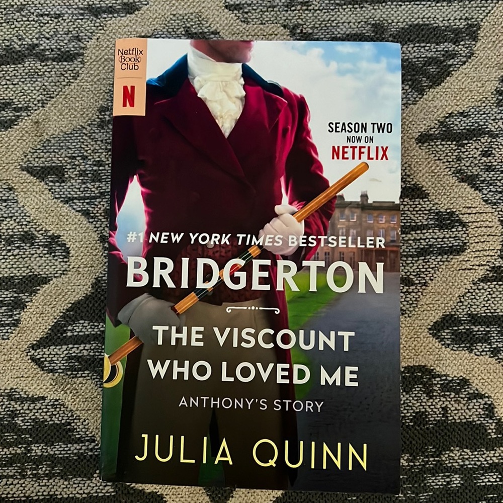 3 books for $20!! Bridgerton - The Viscount Who Loved Me by Julia Quinn